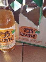 Jus de pomme pétillant