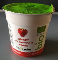Yaourt à la confiture de fraise