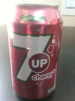 Boisson 7up goût cerise