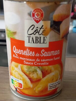 Quenelles de Saumon avec morceaux de saumon fumé sauce Crevette