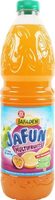 Boisson à l'eau de source multifruits