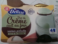 Petit pot de crème pistache sur lit de chocolat
