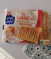 6 Gaufres saupoudrées, aux œufs frais