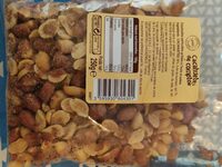 Cacahuètes pelliculées grillées à l'huile et salées