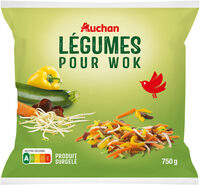 Légumes pour wokcarottes, courgettes, germes de haricots mungo, poivrons jaunes, champignons noirs