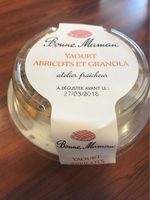 Yaourt abricots et granola
