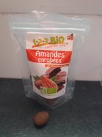 Amandes enrobées de chocolat au lait