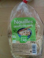 Nouilles aux œufs en nids