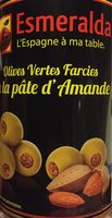 Olives vertes farcies à la pate d'amande