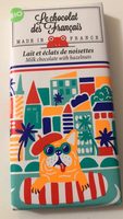 Lait et éclats de noisettes