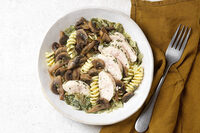Poulet au thym champignons de paris et fusilli aux épinard