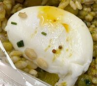Salade d’orge perlé, oeuf poché, crème de petit pois…