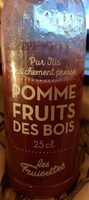 Pur jus fraichement pressé pomme fruits des bois