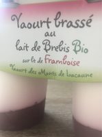 Yaourt brassé au lait de brebis sur lit de framboise