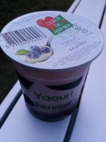 Yaourt brassé fermier sur lit de Myrtille