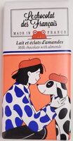 Lait et éclats d'amandes
