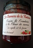 Confiture de fraises et framboises à la fleur de sureau