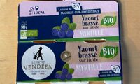 Yaourt brassé bio sur lit de myrtille