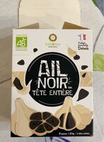 Ail noir en tête entière
