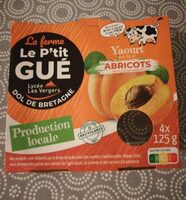 Yaourt sur lit d'abricot
