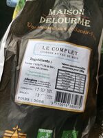 Pain complet cuit au feu de bois bio
