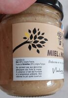 Miel et noisettes