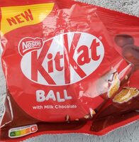 KitKat Ball with Milk Chocolate