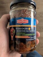 Pomidory suszone na słońcu