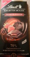 Edelbitter Mousse Erdbeer-Pfeffer