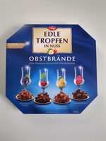 Edle Tropfen in Nuss, Obstbrände