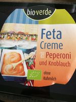 Feta Creme mit Peperoni und Knoblauch