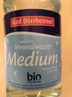 Natürliches Mineralwasser Medium