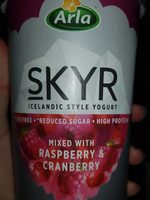 SKYR raspberry & cranberry