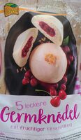 Germknödel mit fruchtiger Kirschfüllumg