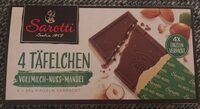 4 Täfelchen Vollmilch-nuss-mandel
