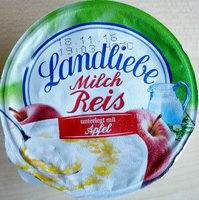 Milch Reis unterlegt mit Apfel