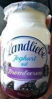 Joghurt auf Brombeeren