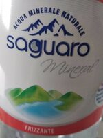 Acqua minerale naturale frizzante
