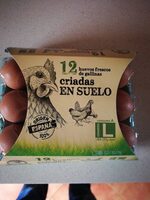 Huevos frescos de gallinas criadas en suelo L