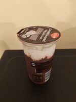 Schokoladenpudding mit Sahne