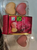 Love macarons
