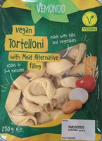 Vegan tortelloni with meat alternative filling