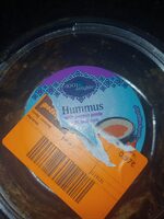 Hummus met peper pasta en cashewnoten