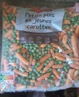 Petits pois et jeunes carottes