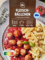 Fleischbällchen in Tomatensoße mit Nudeln
