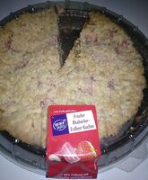 Frischer Rhabarber-Erdbeer Kuchen