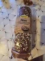 Bread with whole wheat flour and mixed seeds