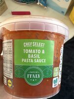Tomato and basil sauce