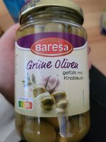 Grüne Oliven mit Knoblauch