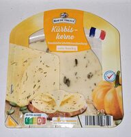 Französische Schnittkäsezubereitung mit Kürbiskernen